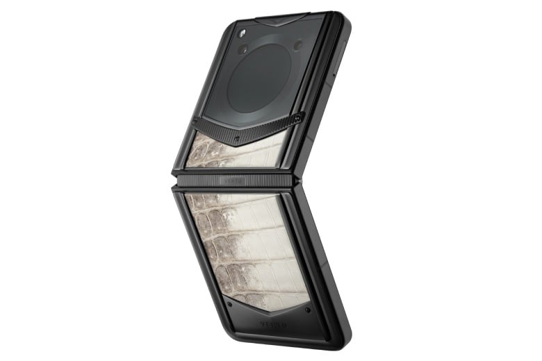 IRONFLIP - Smartphone gập mới của Vertu