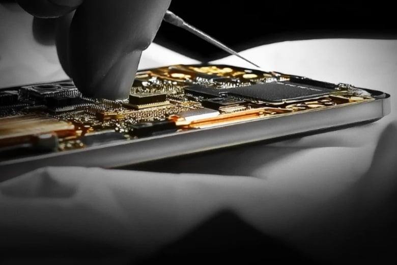 preme-cpu-vertu-agent-q-vertu-vietnam_e803309a0c52444695c28ef376c78cce-3