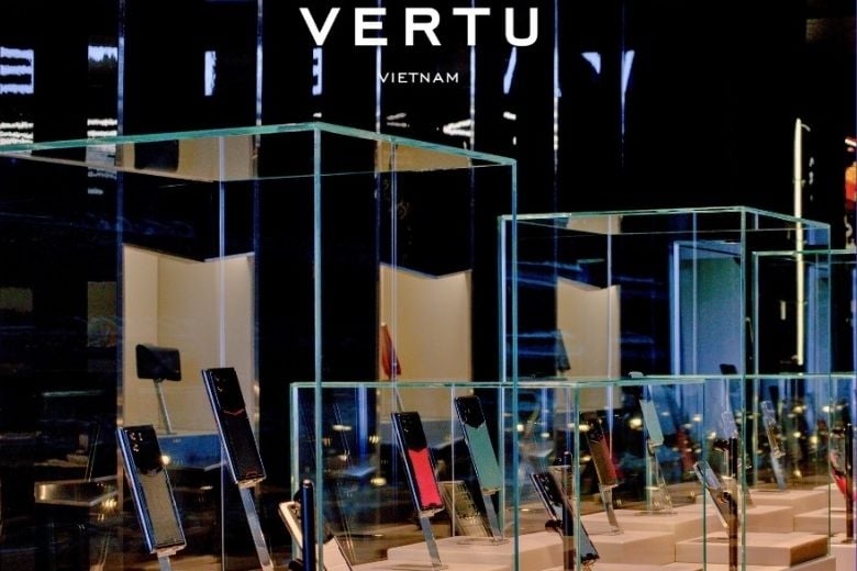 vertu-4_d59cd4ae19954b8c83a2dcd15bcbaff2-1