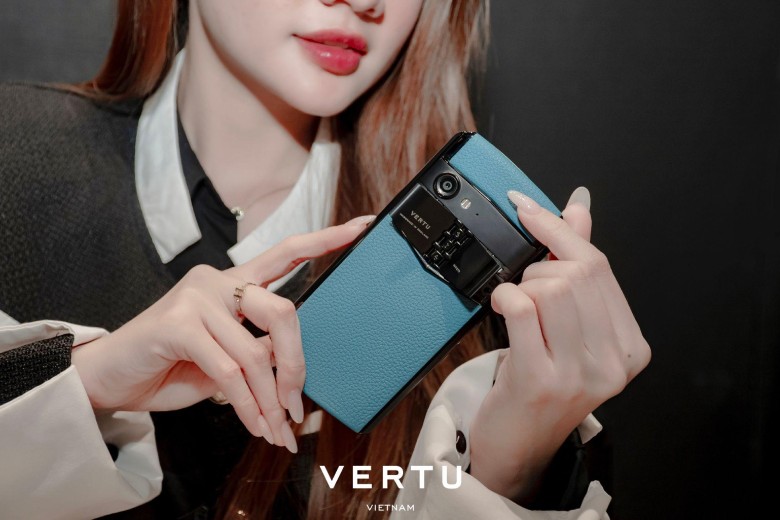 vertu-5_9354a55af5614b518b93375679a29c1b
