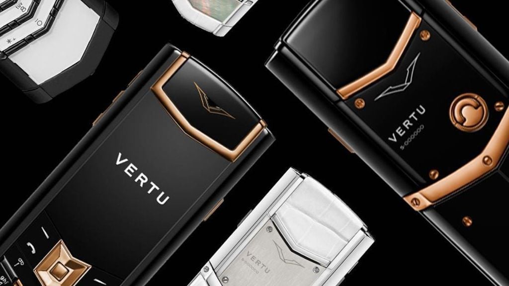 Chọn mua điện thoại Vertu chính hãng để tránh