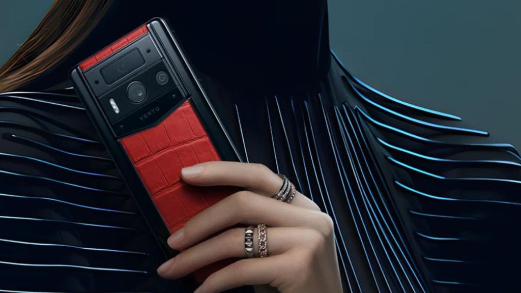 METAVERTU 2 và METAVERTU 1 có gì khác biệt? Dòng điện thoại mới có cải tiến gì?